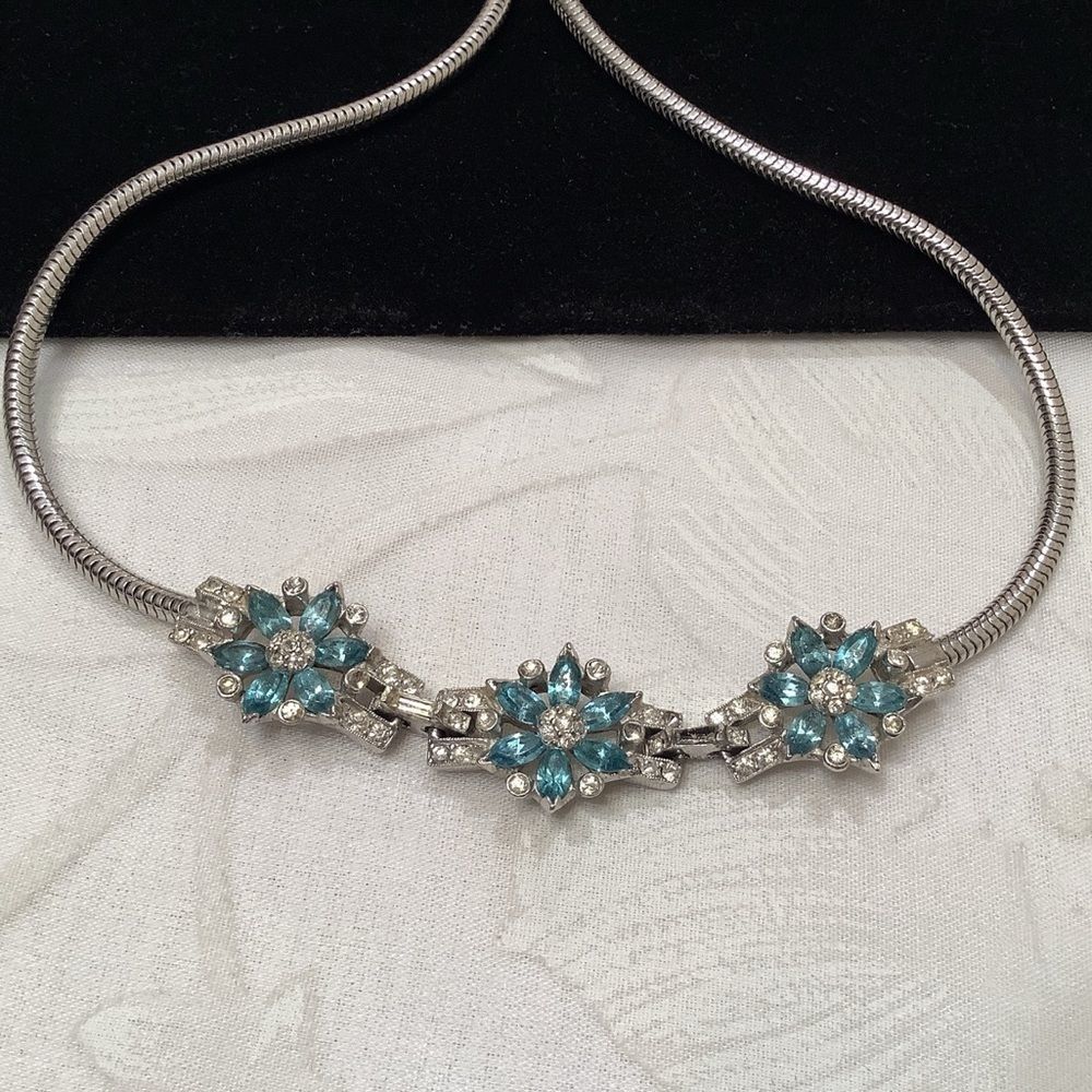 Vintage Silver Necklace With Rhinestone Flowers